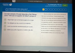 ¿Por qué el autor describe a Pat Tillman como “más que un jugador de fútbol”?